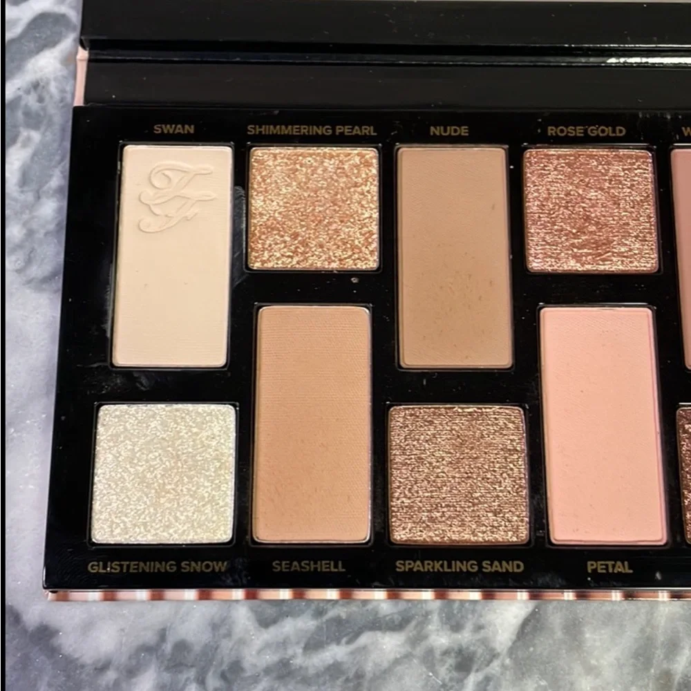 Too Faced‎ Born This Way Natural Nudes Eyeshadow Palette